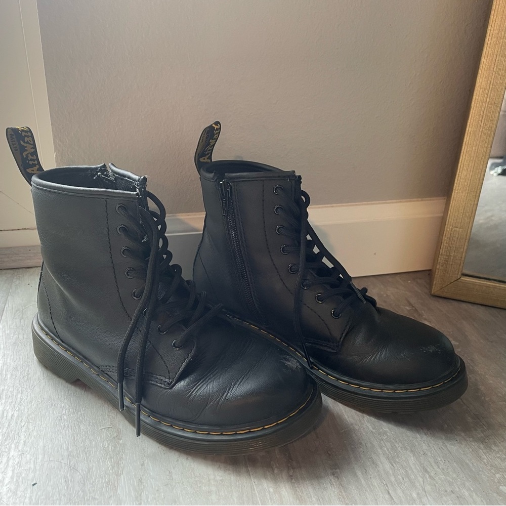 1460 Dr Martens || youth